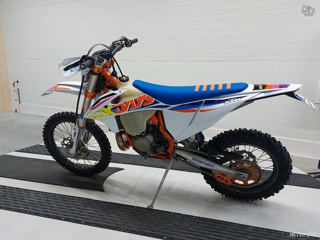 KTM 300 8