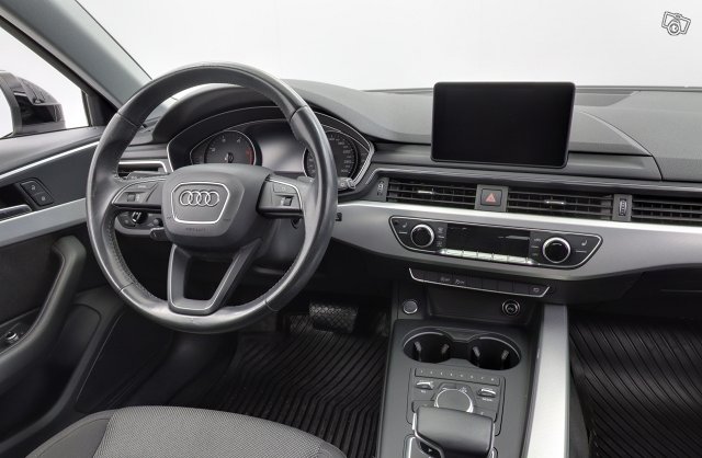 Audi A4 11