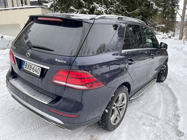 Mercedes-Benz GLE 500 2