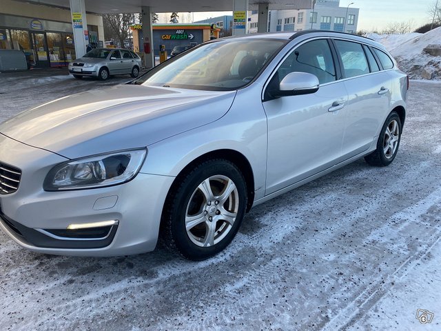 Volvo V60 3