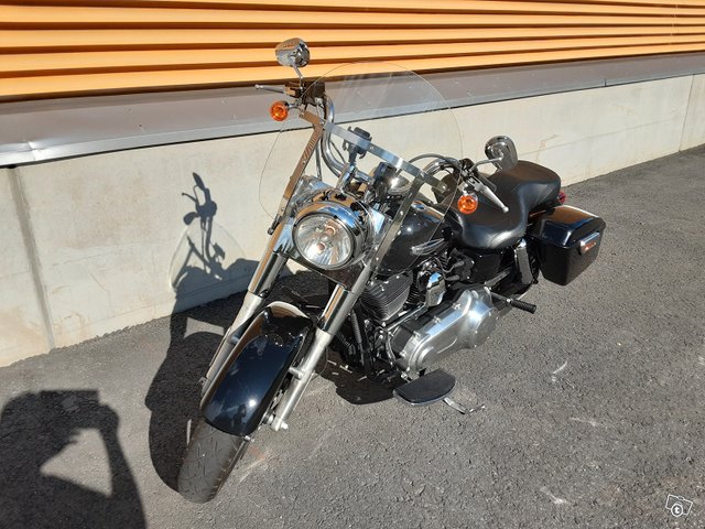 Harley-Davidson Dyna FLD Switchback 14