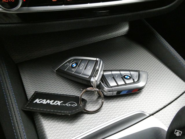 BMW 530 25