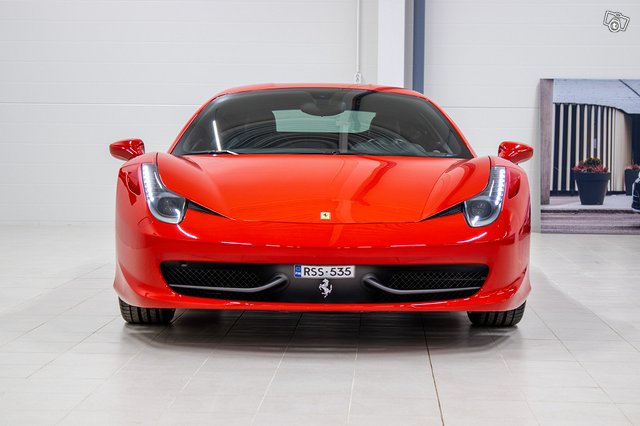 Ferrari 458 2