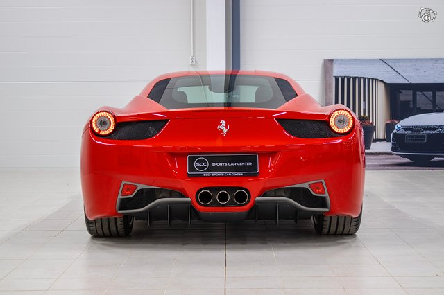 Ferrari 458 5