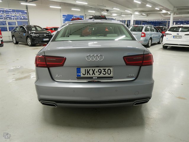 AUDI A6 4