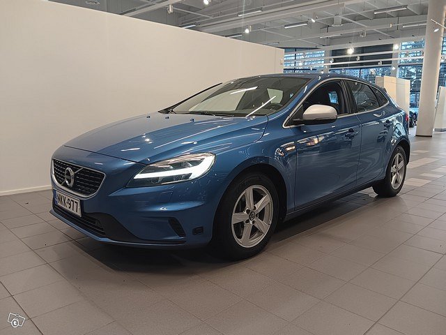 VOLVO V40, kuva 1