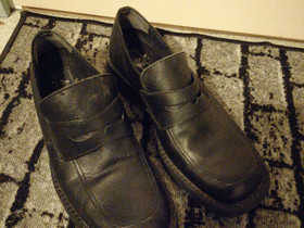 Mustat loaferit 40, Vaatteet ja kengt, Rovaniemi, Tori.fi