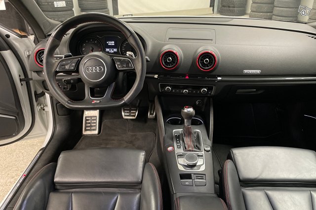 Audi RS 3 7
