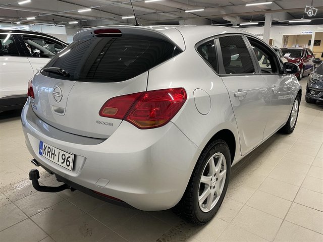 OPEL ASTRA 5