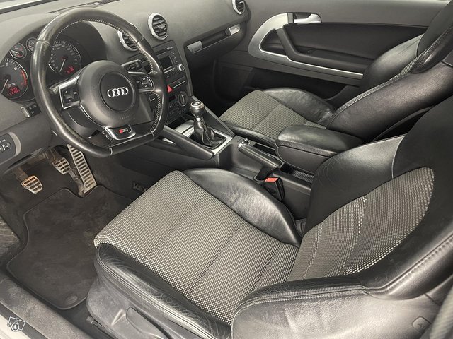 Audi S3 8