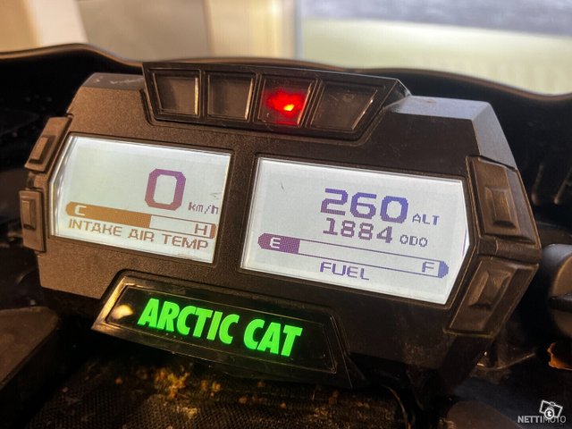 Arctic Cat M-sarja 7