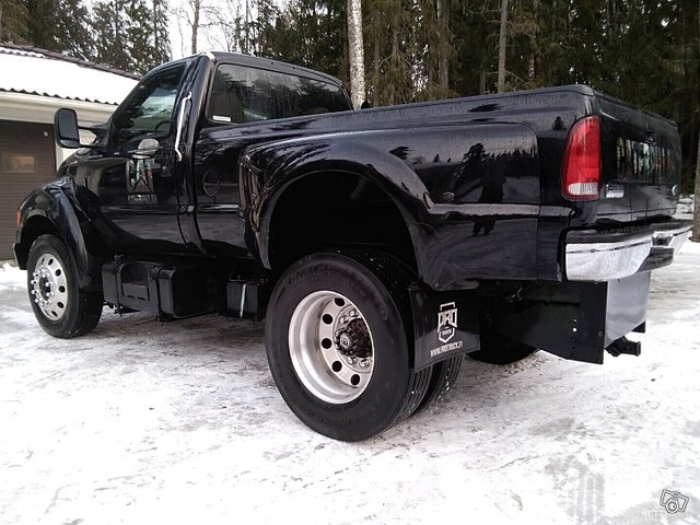 Ford F650 8