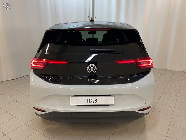 Volkswagen ID.3 7