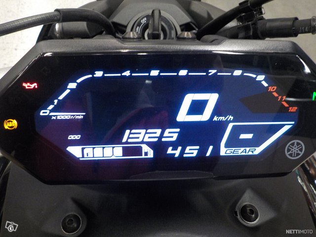 Yamaha MT-07 10