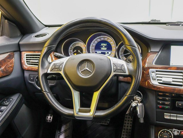Mercedes-Benz CLS 5