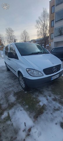 Mercedes-Benz Vito 2