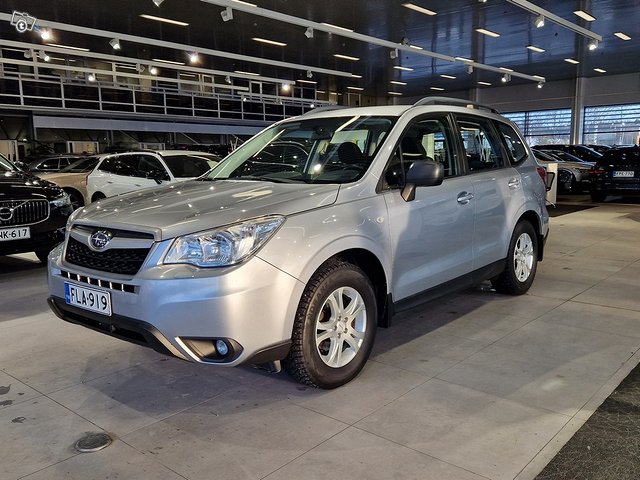 SUBARU Forester