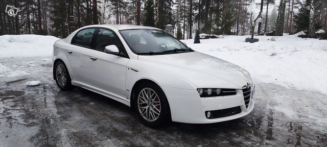 Alfa Romeo 159 2