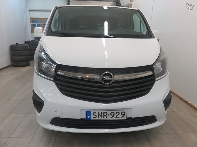 Opel Vivaro 2