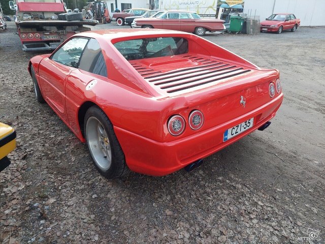 Pontiac Fiero 4