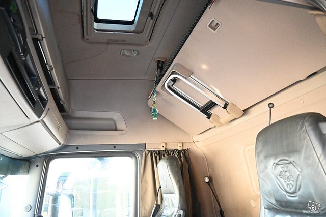 Scania R560 6x2 ADR V8 15