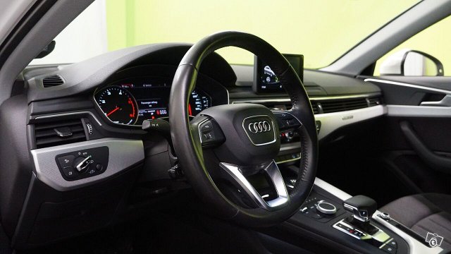Audi A4 Allroad 8