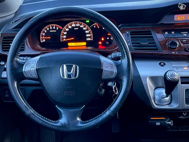 Honda FR-V 15