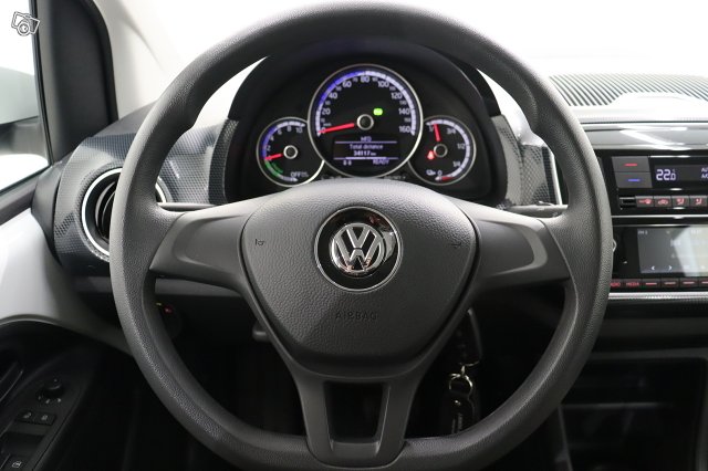 Volkswagen UP 9