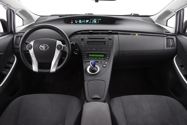 Toyota Prius 18