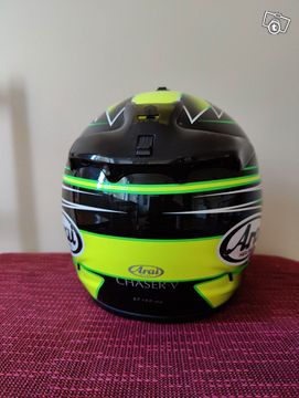 Arai Chaser-V Electric Green S kypärä