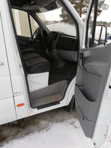 Mercedes-Benz Sprinter 10