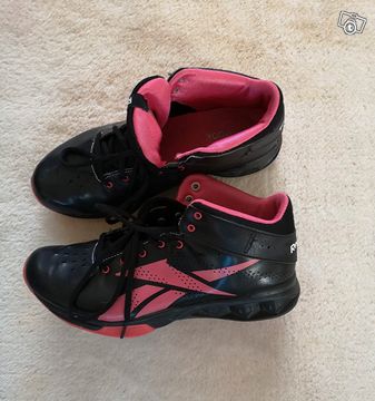 reebok hexride intensity