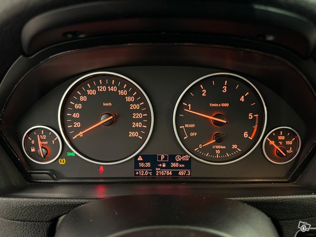 BMW 318 Gran Turismo 14