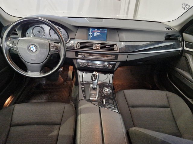 BMW 525 11