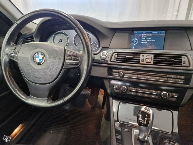 BMW 525 13