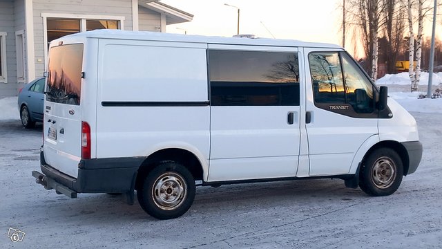 Ford Transit 8