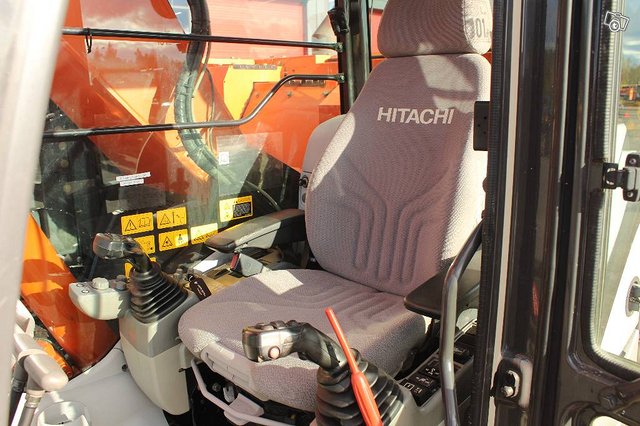 Hitachi ZX 225 USLC / Pyörittäjä, Kauha, Rasvari, Lämmitin 13