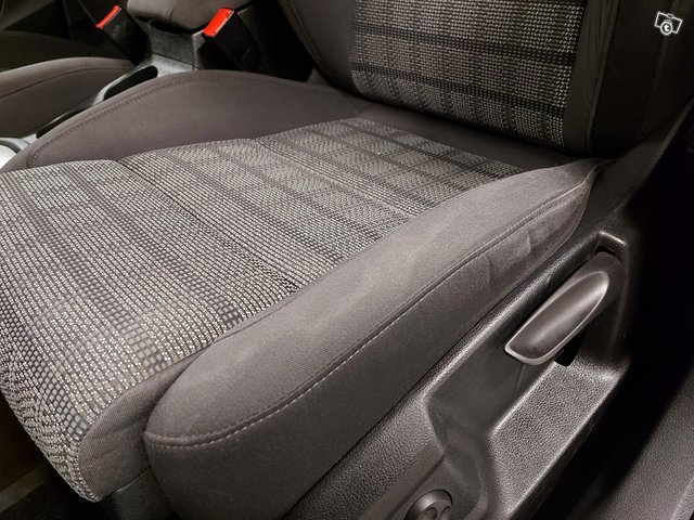 Audi Q3 16