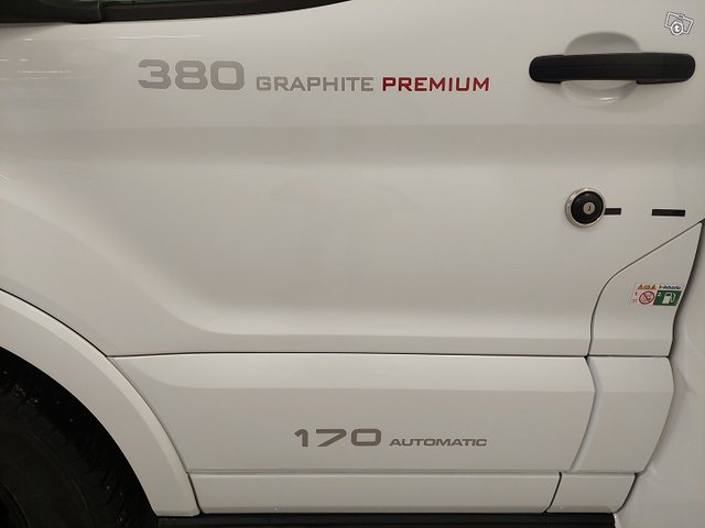 Challenger 380 Graphite Edition 2023 4