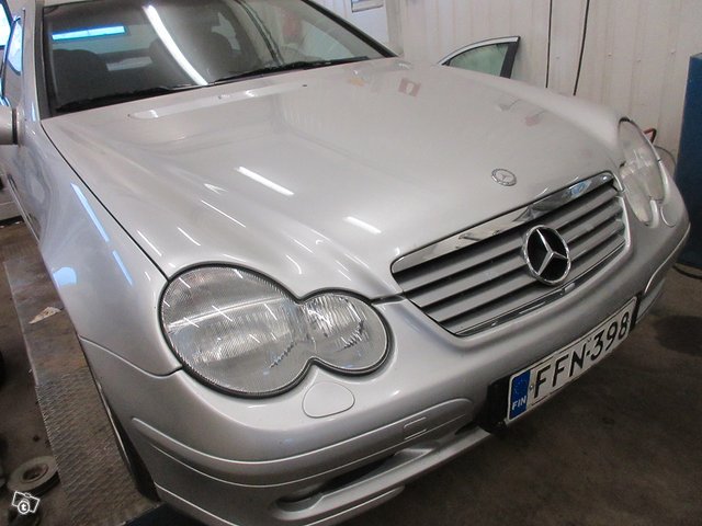 Mercedes-Benz C 200 6