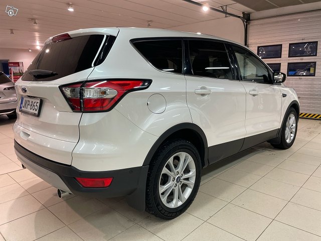 Ford Kuga 7