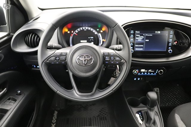 Toyota Aygo X 12