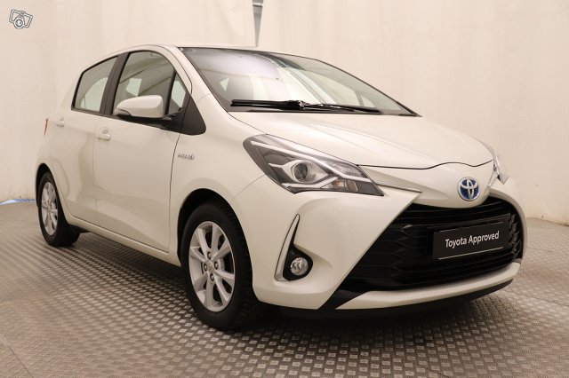 Toyota Yaris 6