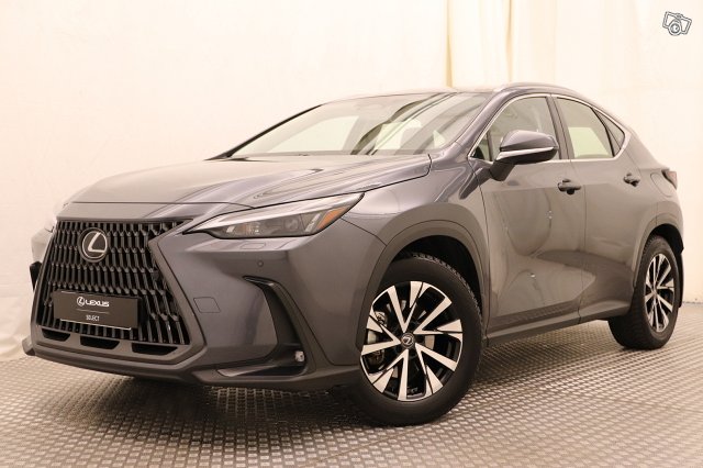 Lexus NX, kuva 1