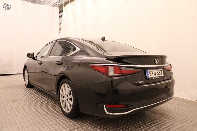 Lexus ES 3