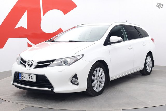 Toyota Auris 1