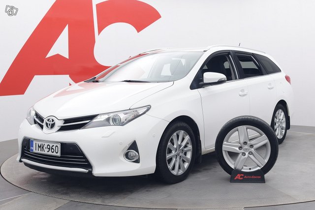 Toyota Auris 1