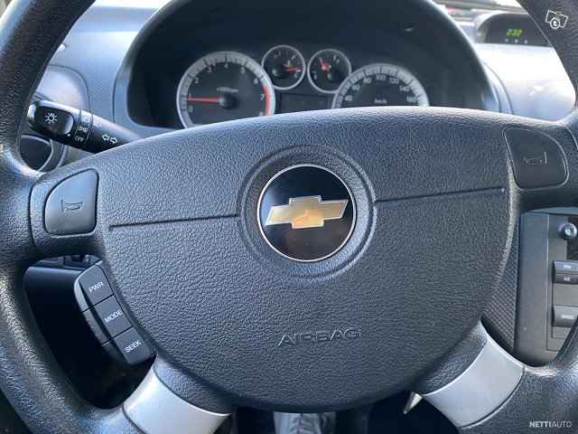 Chevrolet Aveo 9