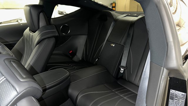 Lexus LC 9