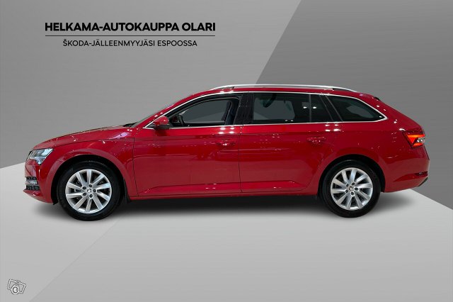 SKODA SUPERB 5